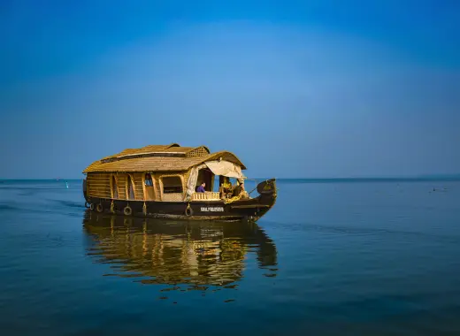 Munnar-Thekkady-Alappuzha Tour Packages